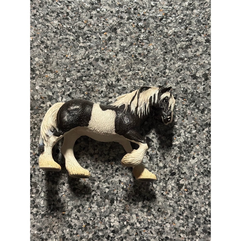 Schleich 2003 Tinker Mare Horse Figurine Black White Piebald Retired 13279